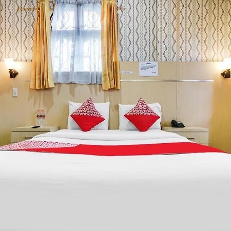 Oyo 1140 Hotel Tresya Tanjung Balai Tanjungbalai Экстерьер фото
