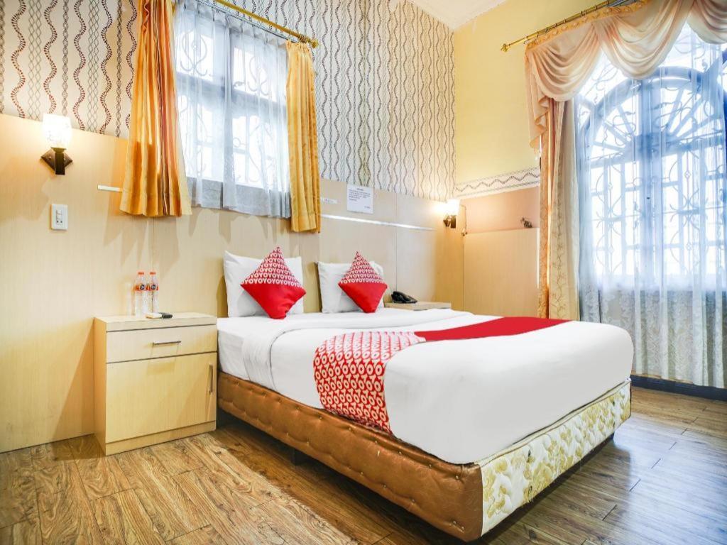 Oyo 1140 Hotel Tresya Tanjung Balai Tanjungbalai Экстерьер фото