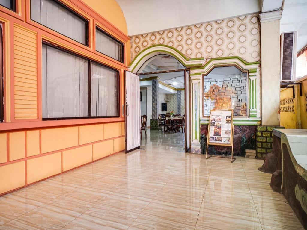 Oyo 1140 Hotel Tresya Tanjung Balai Tanjungbalai Экстерьер фото